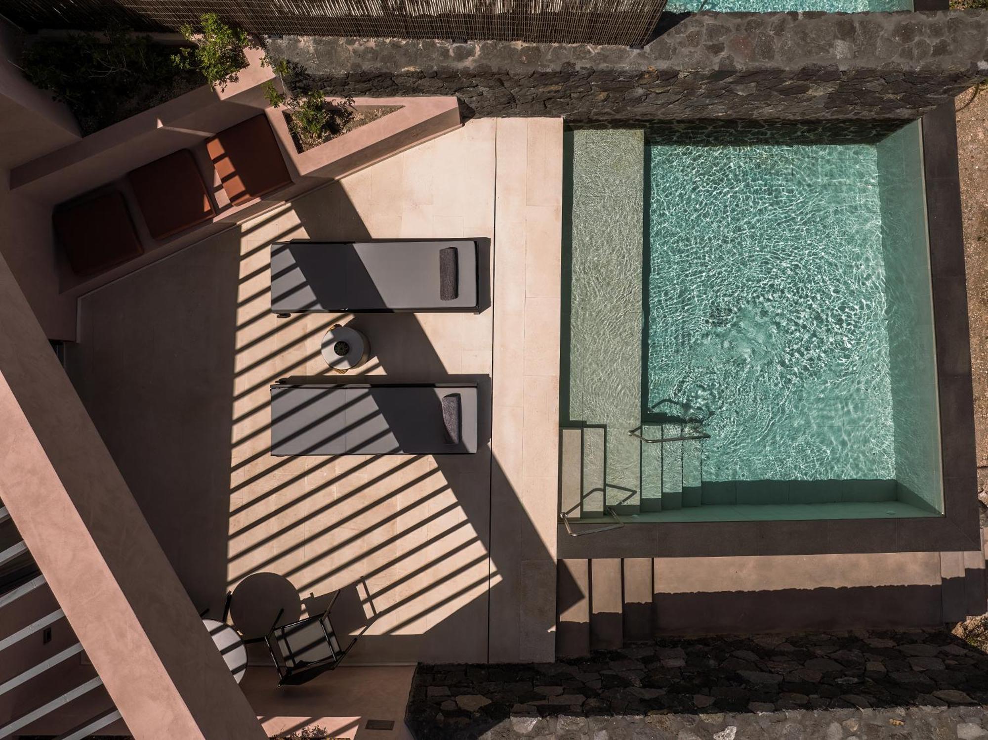 Domes Novos Santorini, Autograph Collection Hotel Oia  Exterior photo