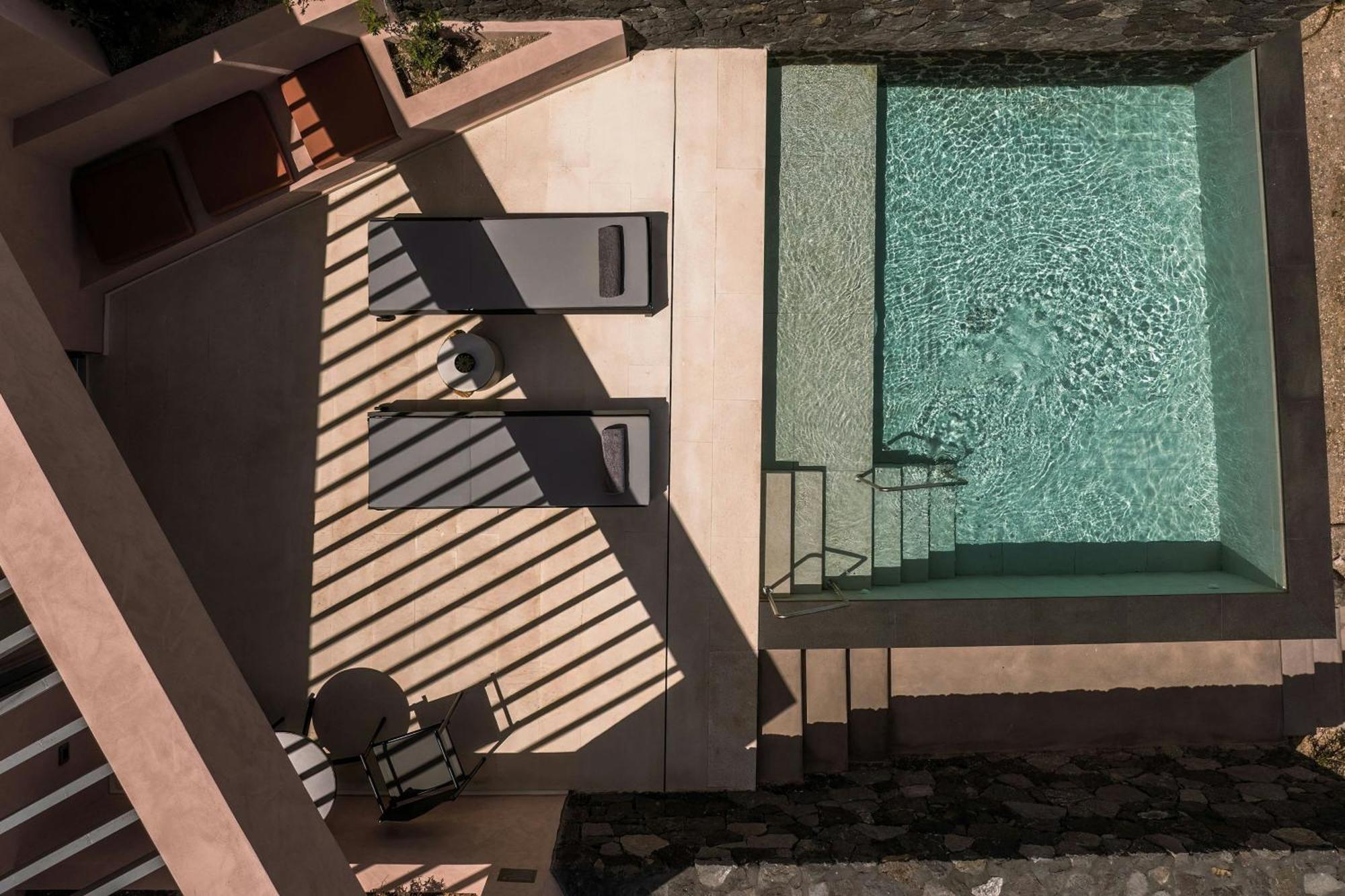 Domes Novos Santorini, Autograph Collection Hotel Oia  Exterior photo